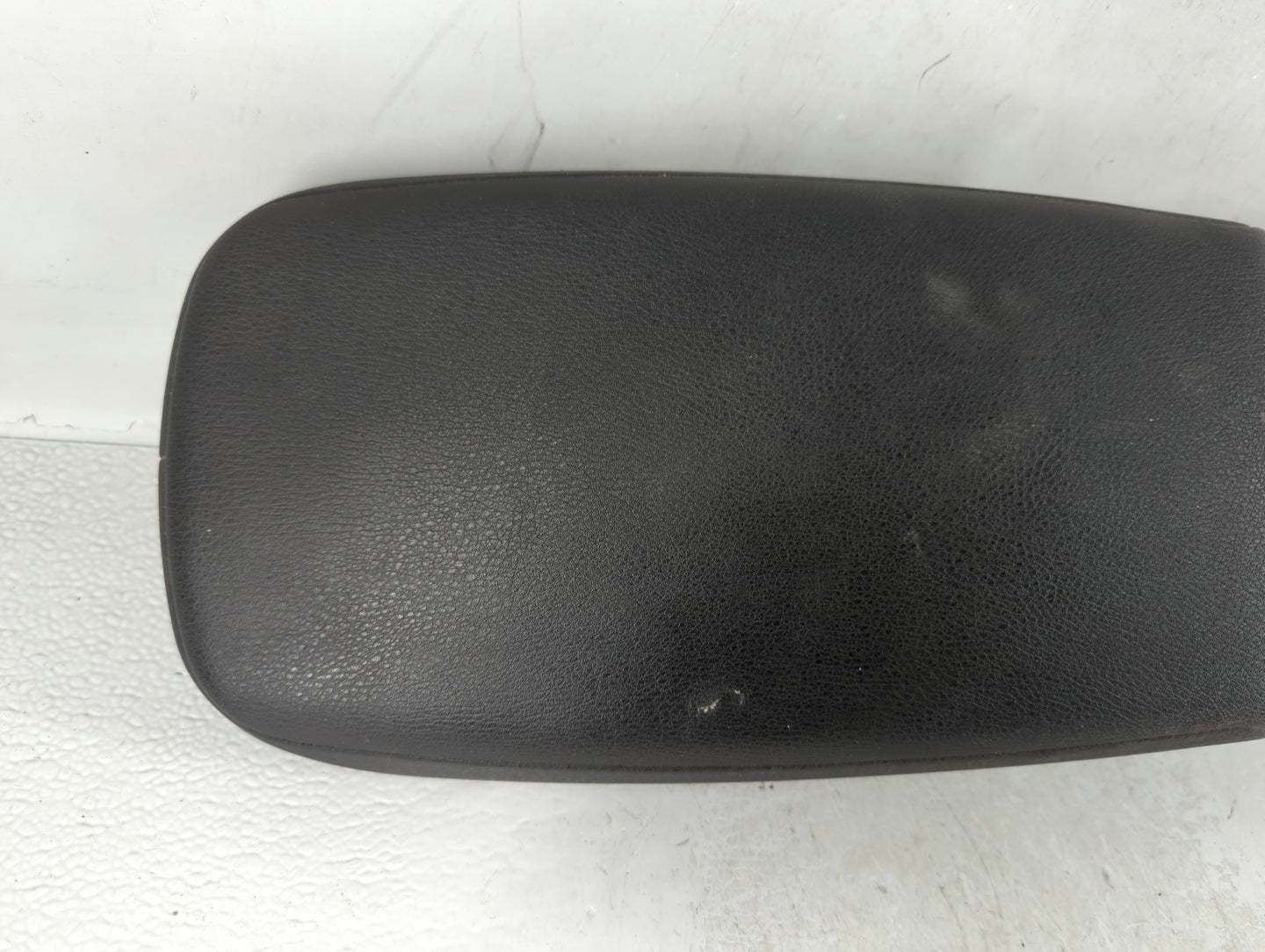 2013 Bmw X3 Center Console Armrest Cover Lid Fits OEM Used Auto Parts - Oemusedautoparts1.com