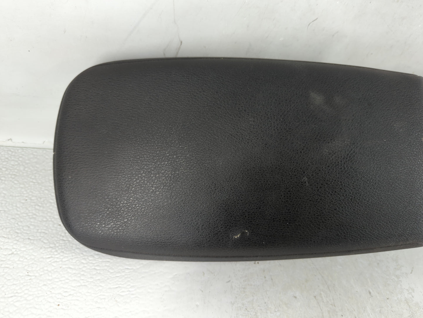 2013 Bmw X3 Center Console Armrest Cover Lid Fits OEM Used Auto Parts - Oemusedautoparts1.com