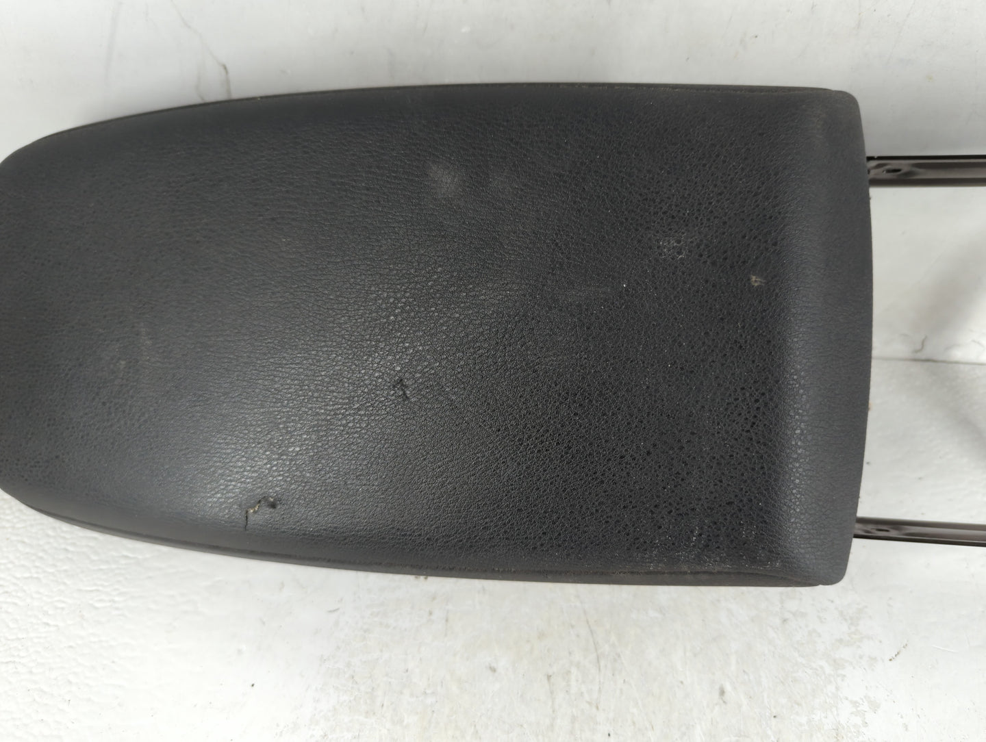 2013 Bmw X3 Center Console Armrest Cover Lid Fits OEM Used Auto Parts - Oemusedautoparts1.com