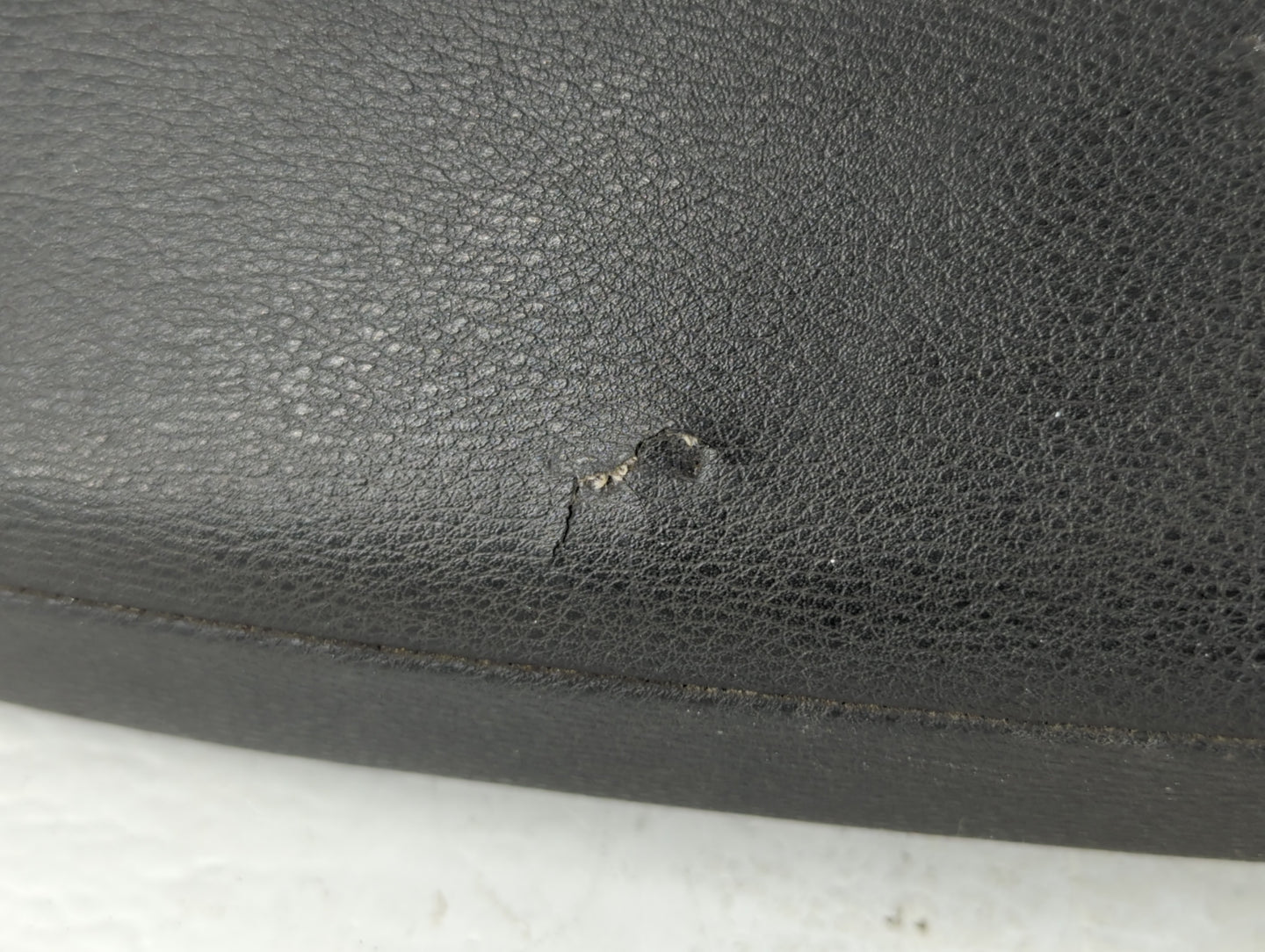 2013 Bmw X3 Center Console Armrest Cover Lid Fits OEM Used Auto Parts - Oemusedautoparts1.com