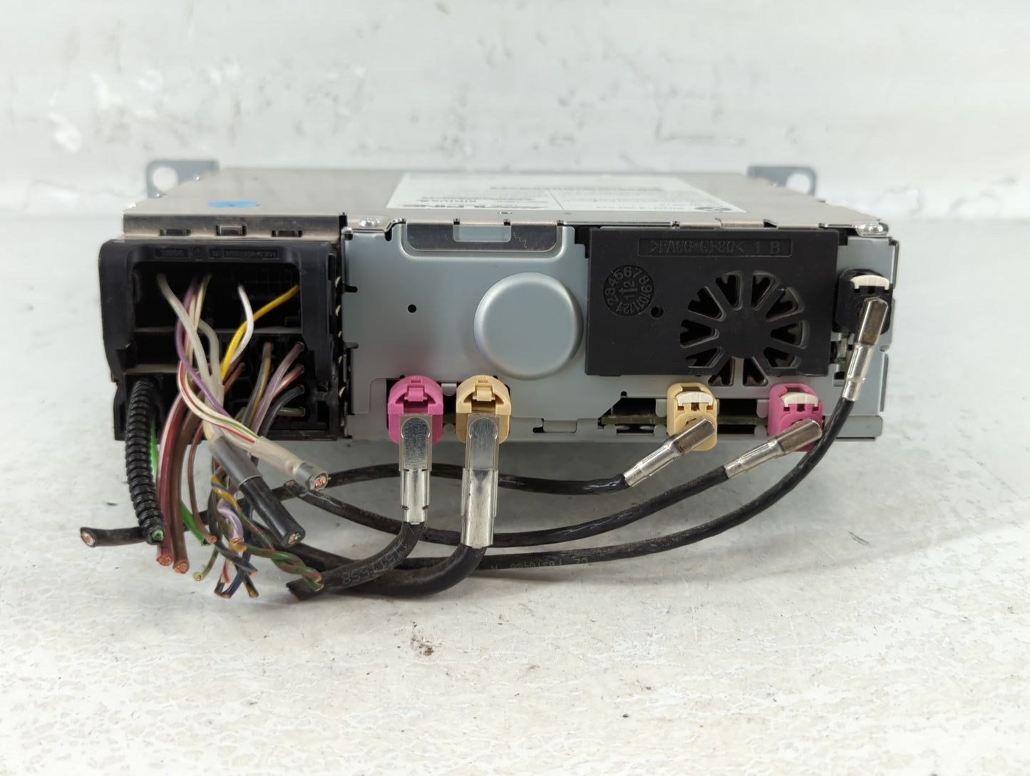 2011-2013 Bmw X3 Am Fm Cd Player Radio Receiver - Oemusedautoparts1.com