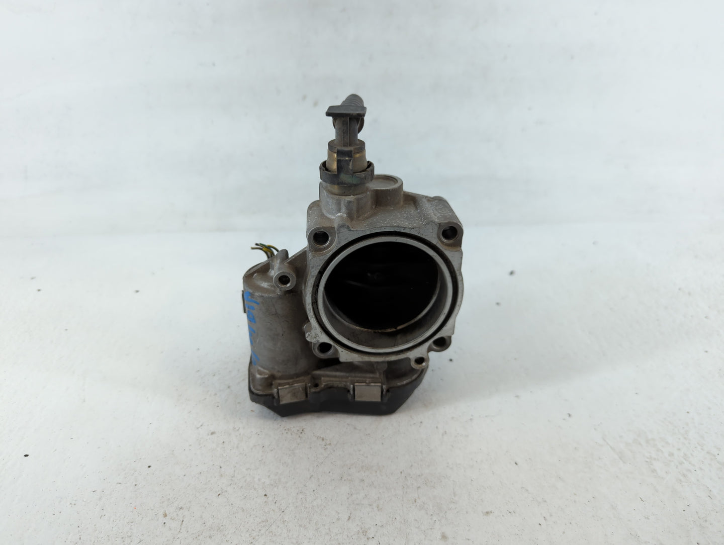 2013-2017 Bmw X3 Throttle Body P/N:1354 7588625-02 A2C53355204 Fits Fits 2012 2013 2014 2015 2016 2017 2018 OEM Used Auto Pa