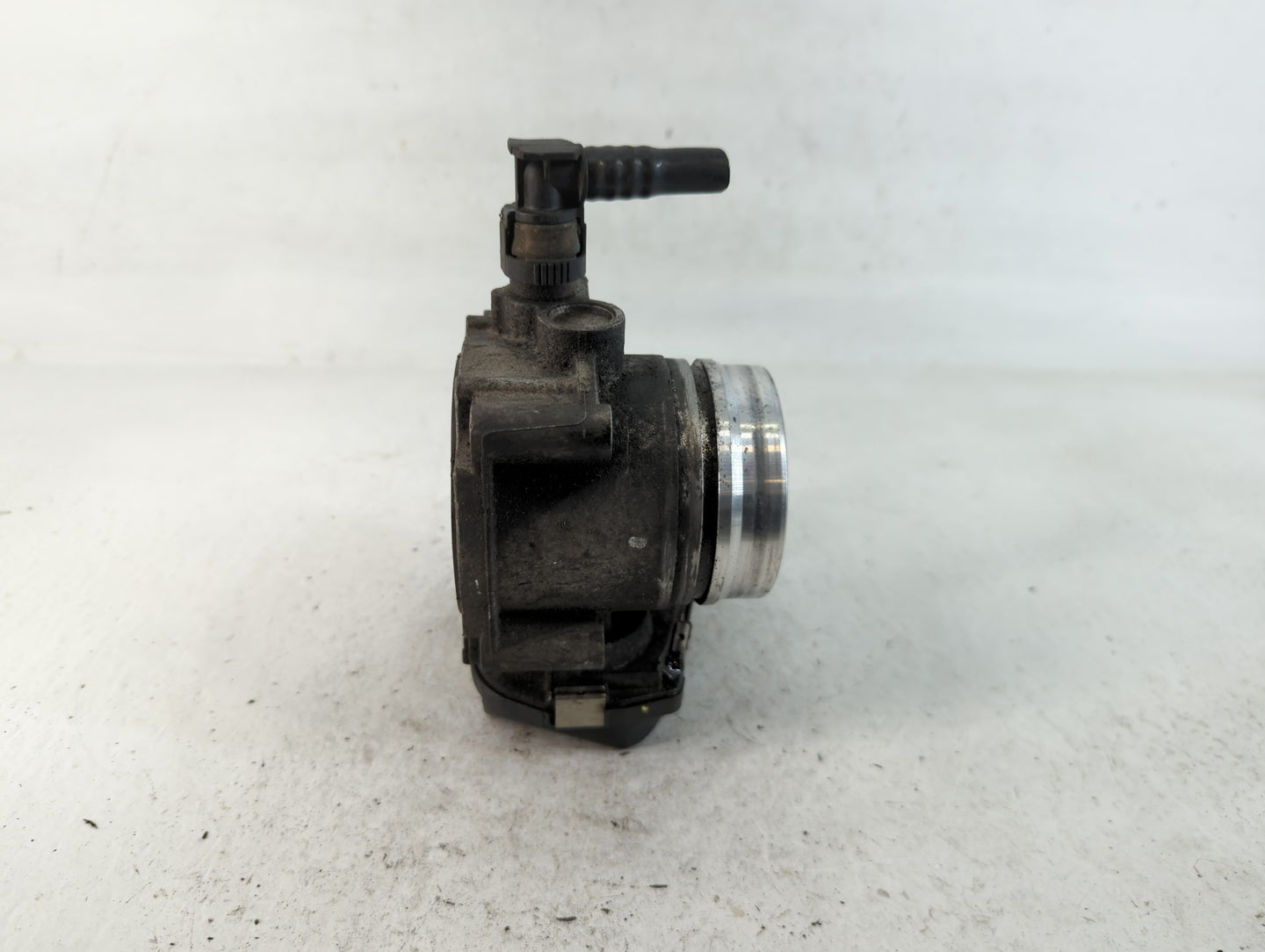 2013-2017 Bmw X3 Throttle Body P/N:1354 7588625-02 Fits Fits 2012 2013 2014 2015 2016 2017 2018 OEM Used Auto Parts - Oemuse