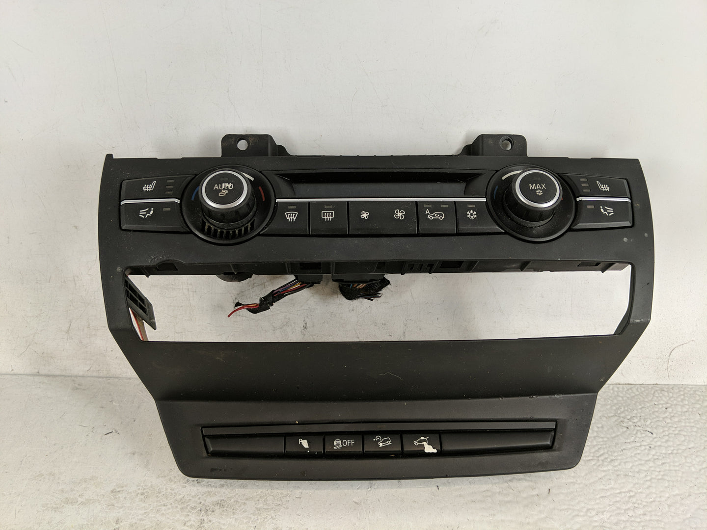 2007-2013 Bmw X5 Climate Control Module Temperature AC/Heater Replacement P/N:9 310 449-01 9 193 966-01 Fits OEM Used Auto P