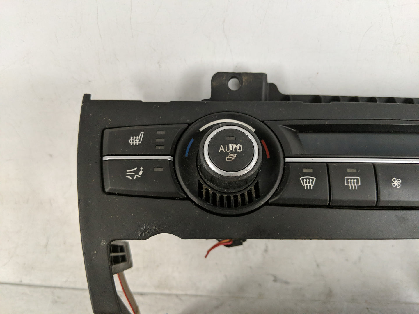 2007-2013 Bmw X5 Climate Control Module Temperature AC/Heater Replacement P/N:9 310 449-01 9 193 966-01 Fits OEM Used Auto P