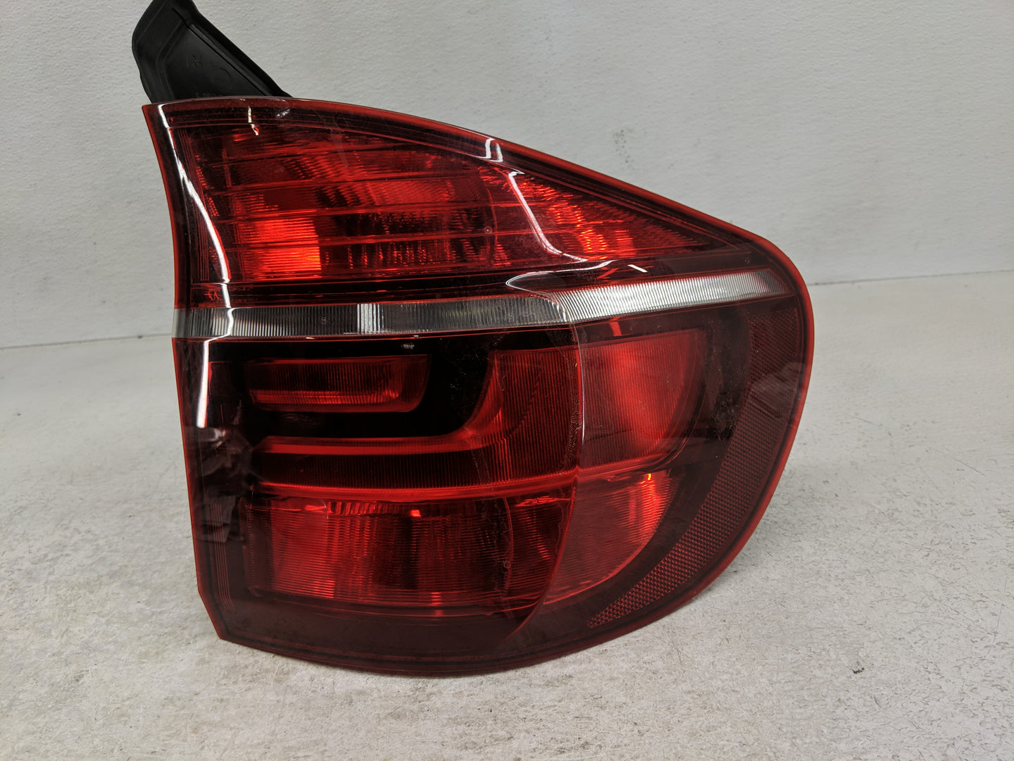 2011-2013 Bmw X5 Tail Light Assembly Passenger Right OEM Fits Fits 2011 2012 2013 OEM Used Auto Parts - Oemusedautoparts1.co