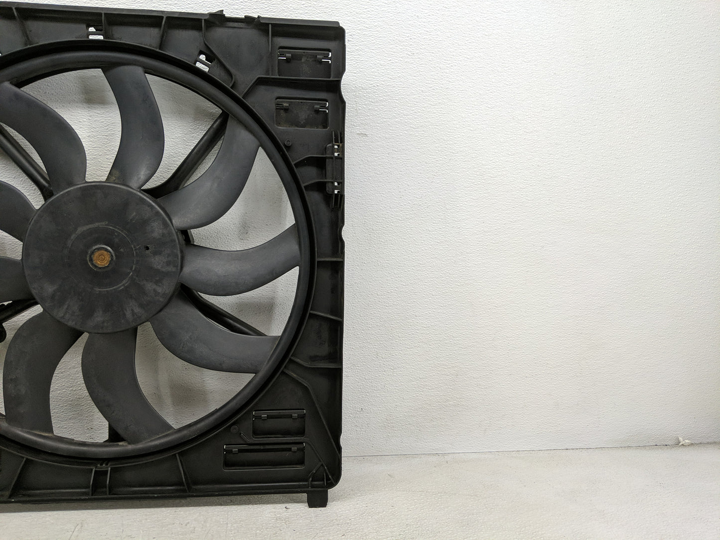 2011-2013 Bmw X5 Electric Radiator Cooling Fan Motor Assembly P/N:A54926-110 Fits Fits 2008 2009 2010 2011 2012 2013 2014 OE