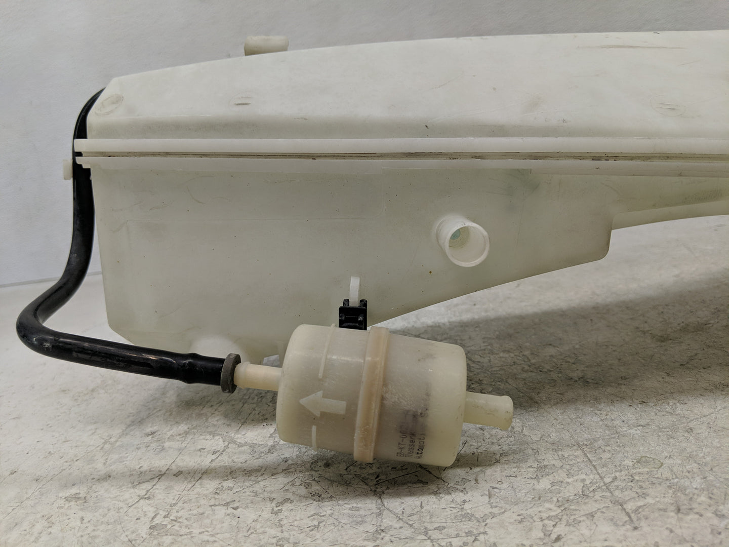 2007-2013 Bmw X5 Windshield Washer Fluid Reservoir Bottle Oem - Oemusedautoparts1.com