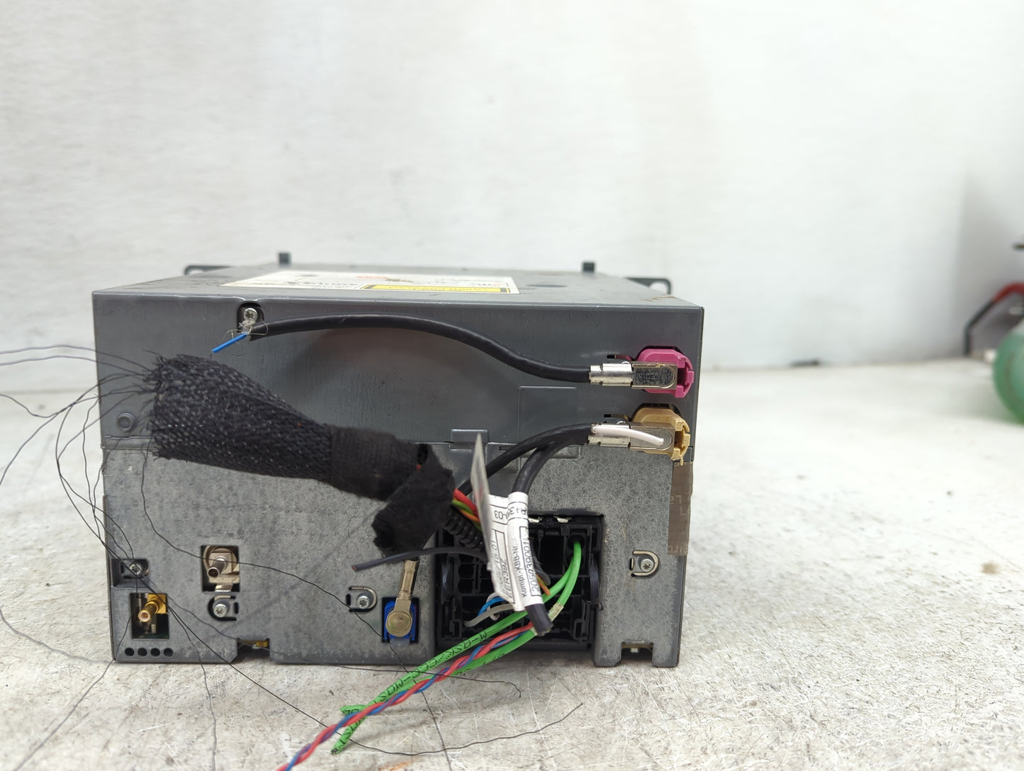 2011-2013 Bmw X5 Radio AM FM Cd Player Receiver Replacement P/N:9385161 927807501, 6512CI927807501 Fits Fits 2011 2012 2013 