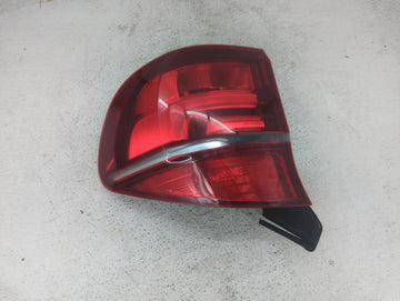 2011-2013 Bmw X5 Tail Light Assembly Passenger Right OEM P/N:7227792 Fits Fits 2011 2012 2013 OEM Used Auto Parts - Oemuseda