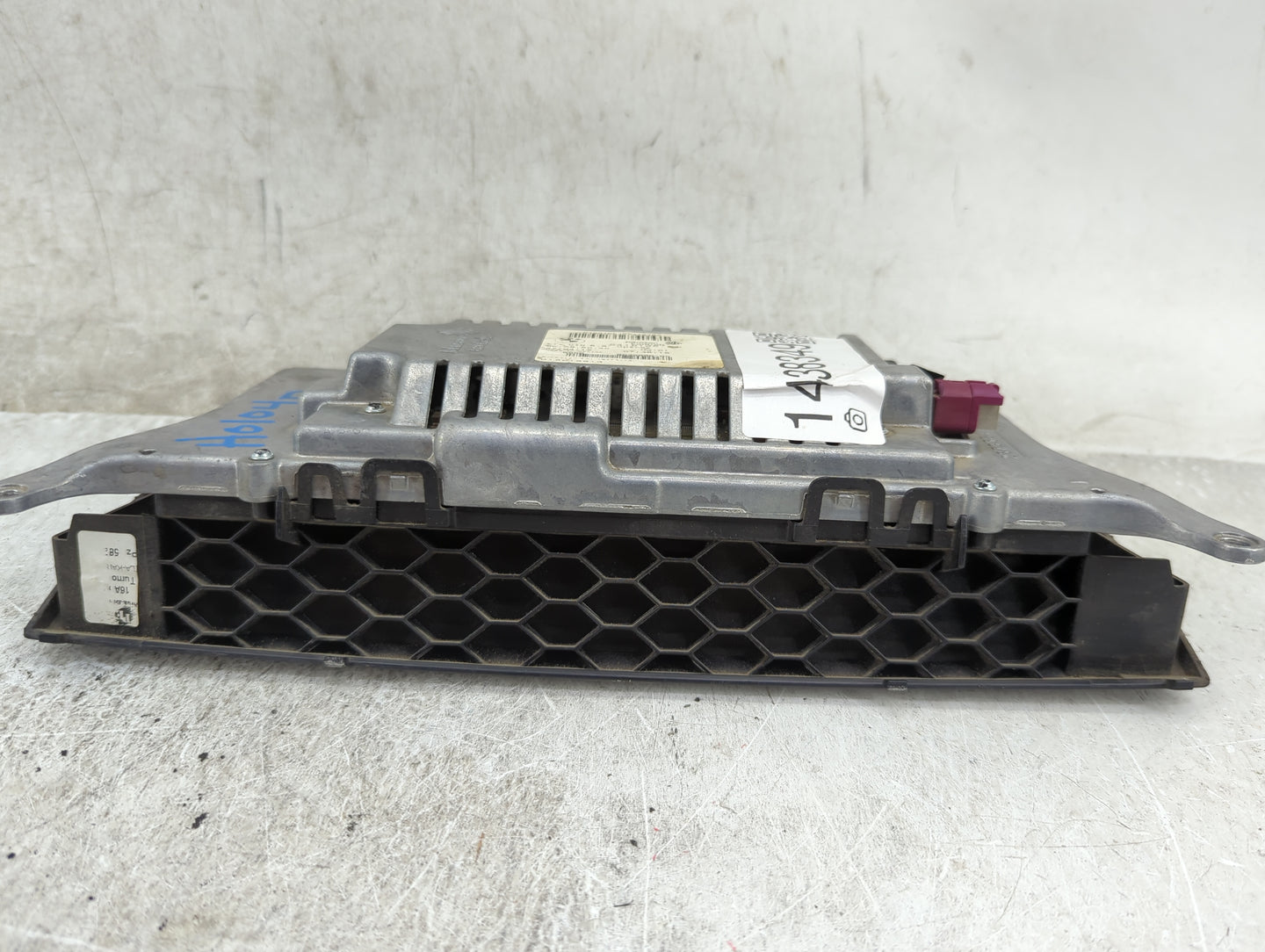 2010-2013 Bmw X5 Information Display Screen Black - Oemusedautoparts1.com