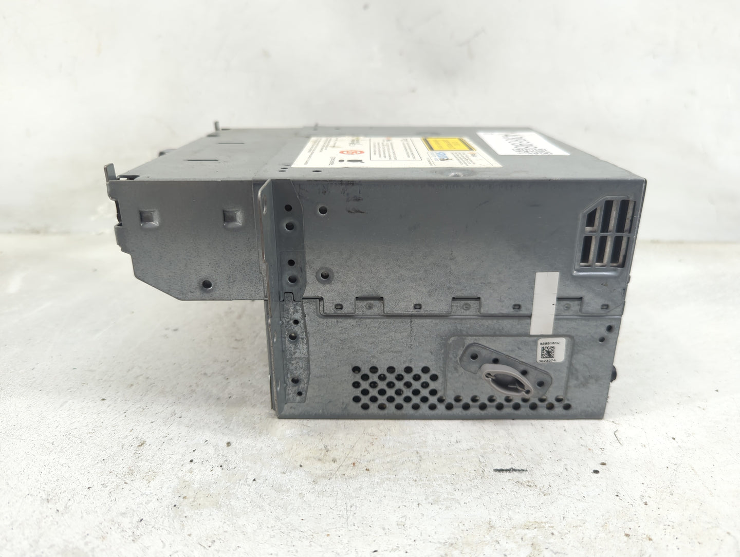 2011-2013 Bmw X5 Radio AM FM Cd Player Receiver Replacement P/N:927807501 Fits Fits 2011 2012 2013 2014 OEM Used Auto Parts 