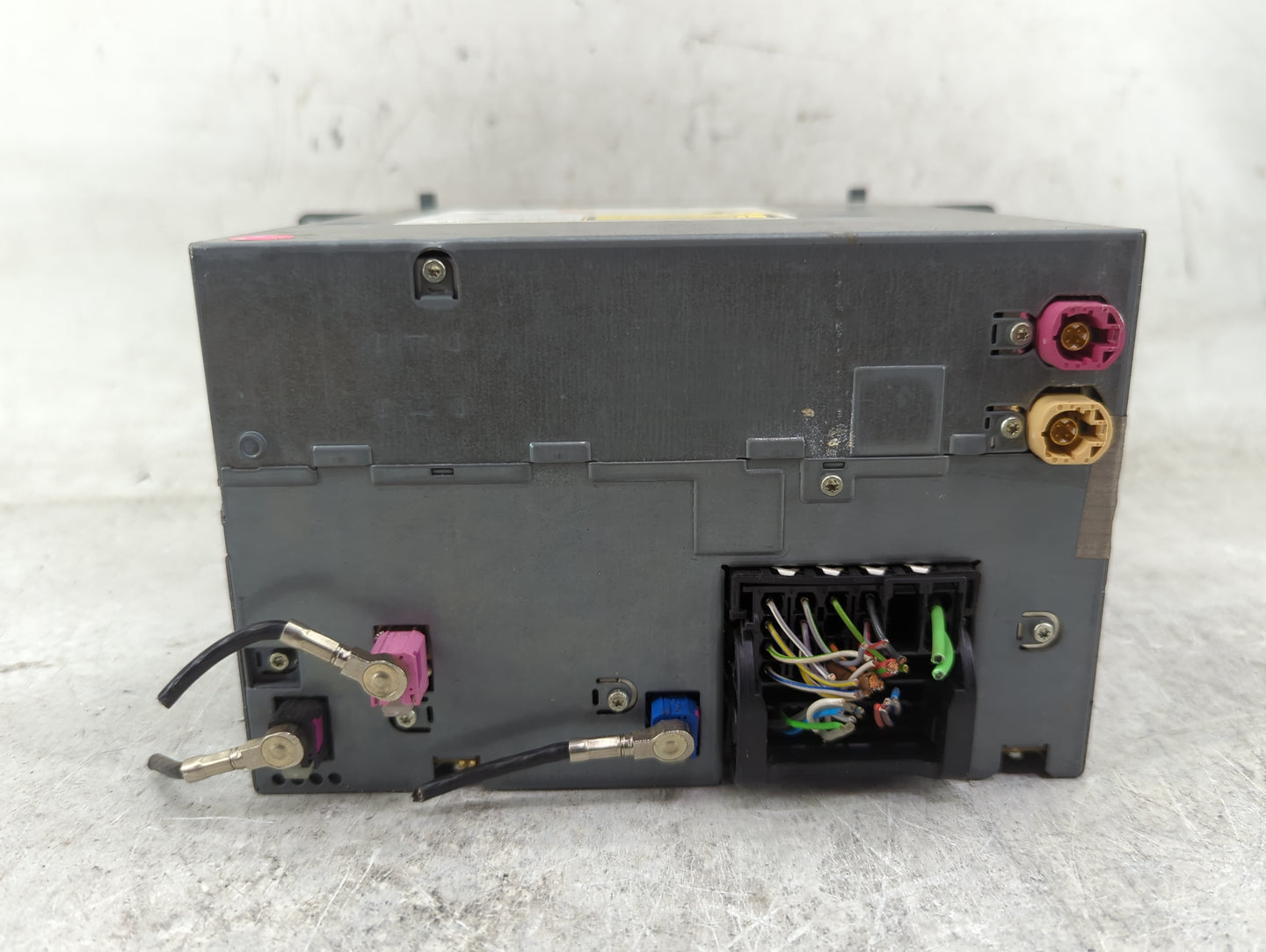 2013 Bmw X5 Radio AM FM Cd Player Receiver Replacement P/N:9585162C3047281 CI927807501, 1669303 Fits OEM Used Auto Parts - O