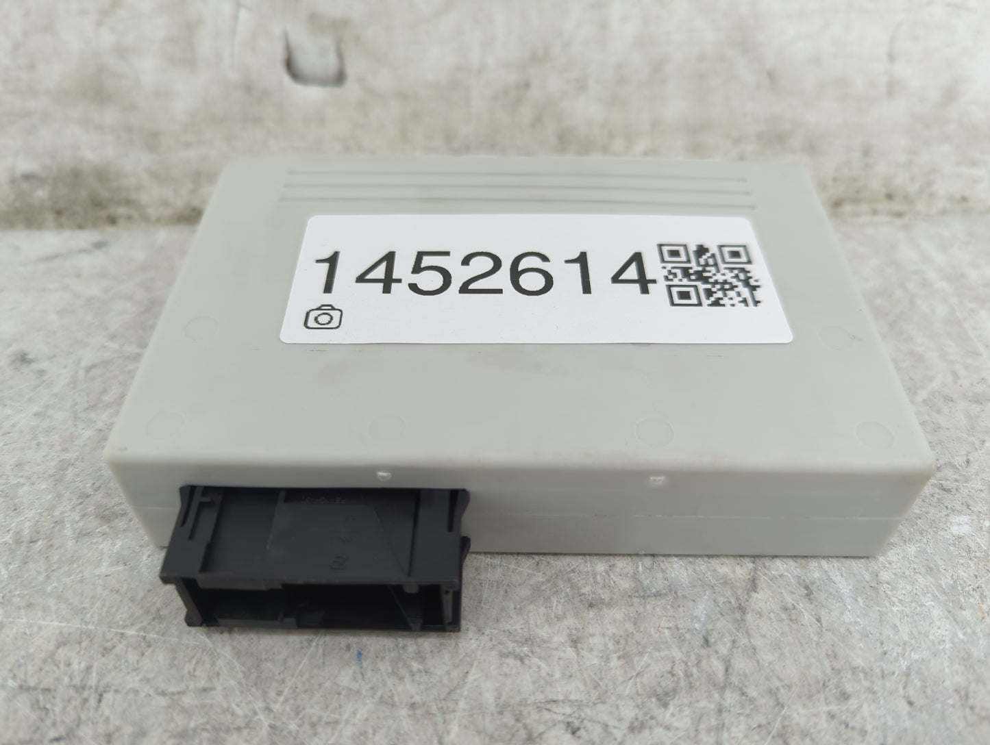 2007-2013 Bmw X5 Body Control Module Bcm Inner Cabin Fuse Box - Oemusedautoparts1.com