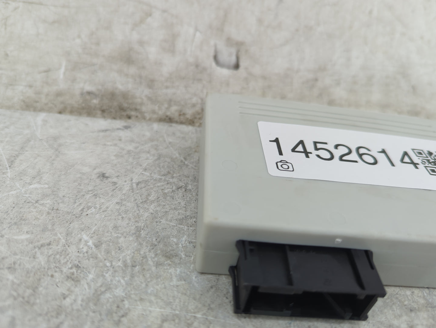 2007-2013 Bmw X5 Body Control Module Bcm Inner Cabin Fuse Box - Oemusedautoparts1.com