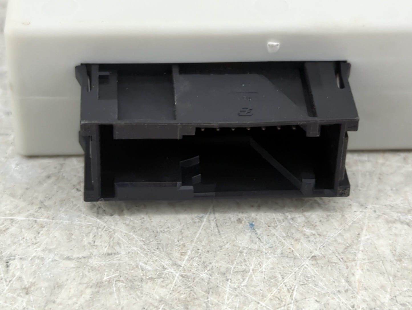 2007-2013 Bmw X5 Body Control Module Bcm Inner Cabin Fuse Box - Oemusedautoparts1.com