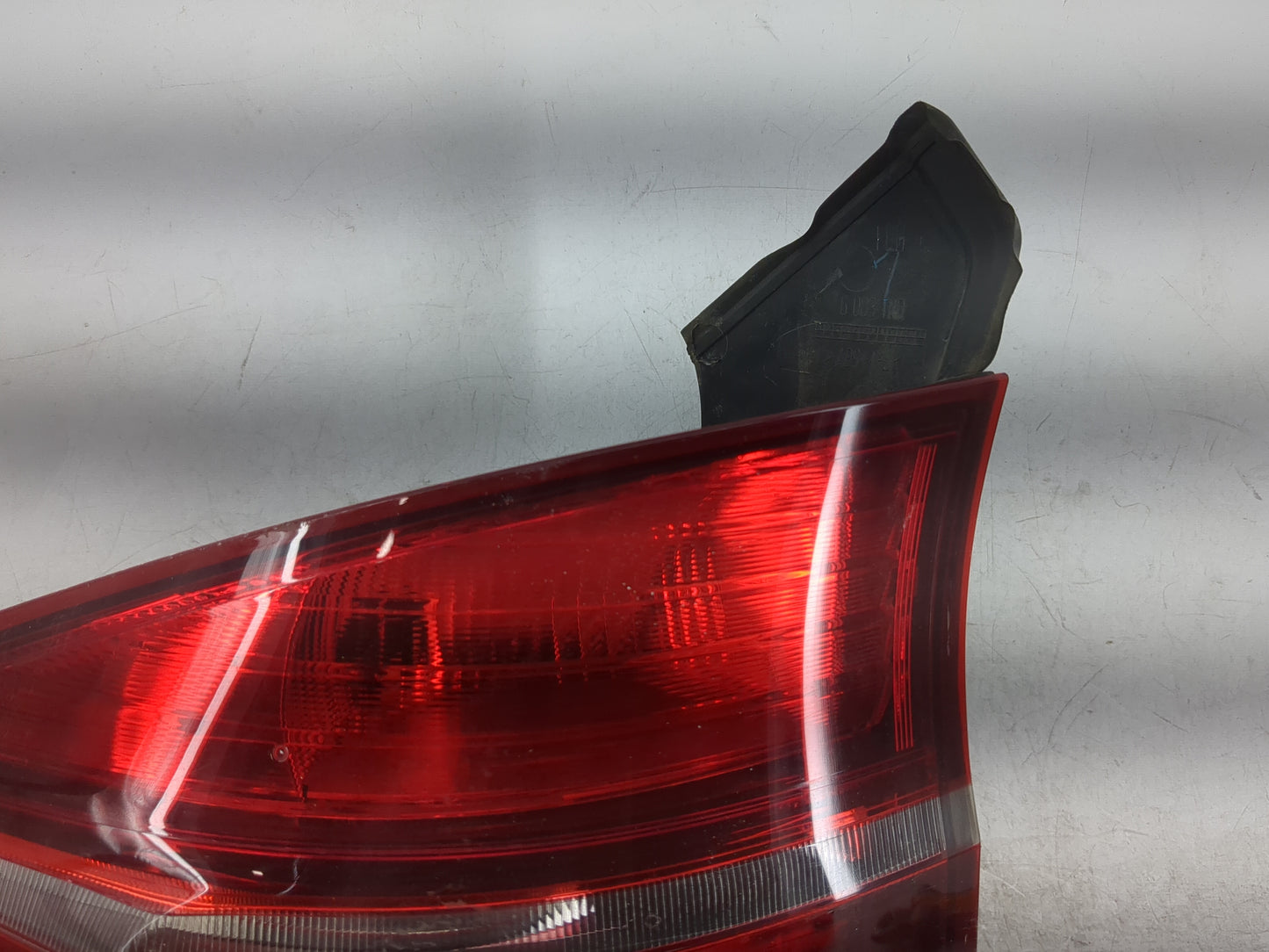 2011-2013 Bmw X5 Tail Light Assembly Driver Left OEM P/N:F00HTB401700 7227791 Fits Fits 2011 2012 2013 OEM Used Auto Parts -