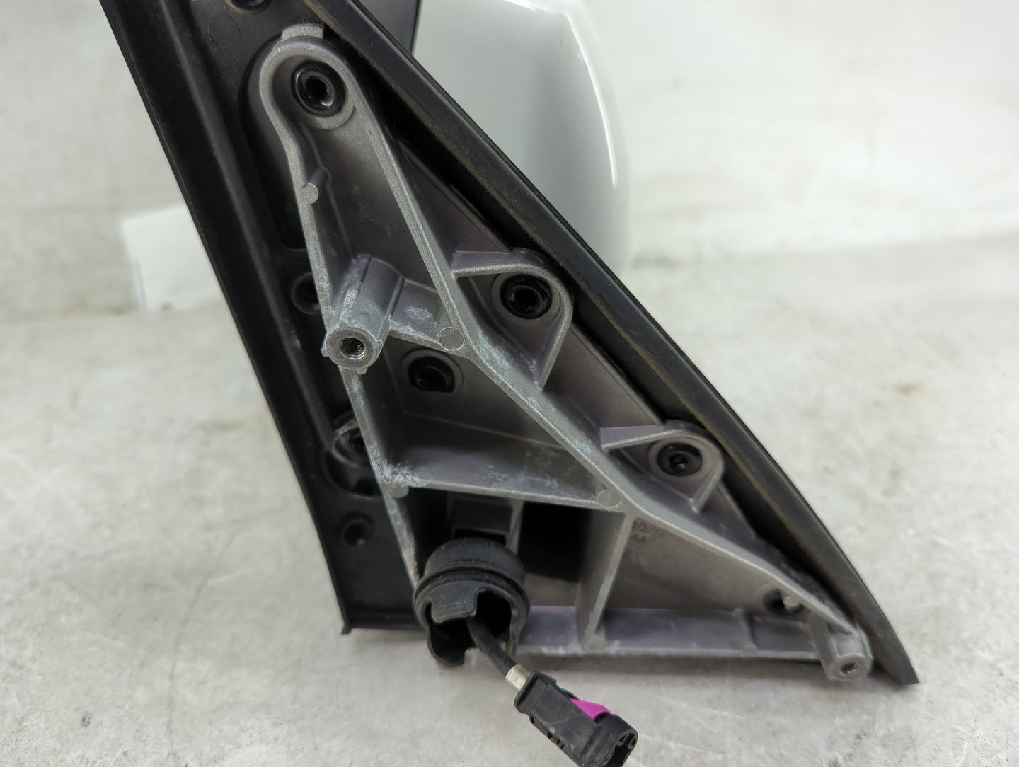 2010-2013 Bmw X5 Driver Side View Mirror - Left Door Mirror OEM Used - Oemusedautoparts1.com