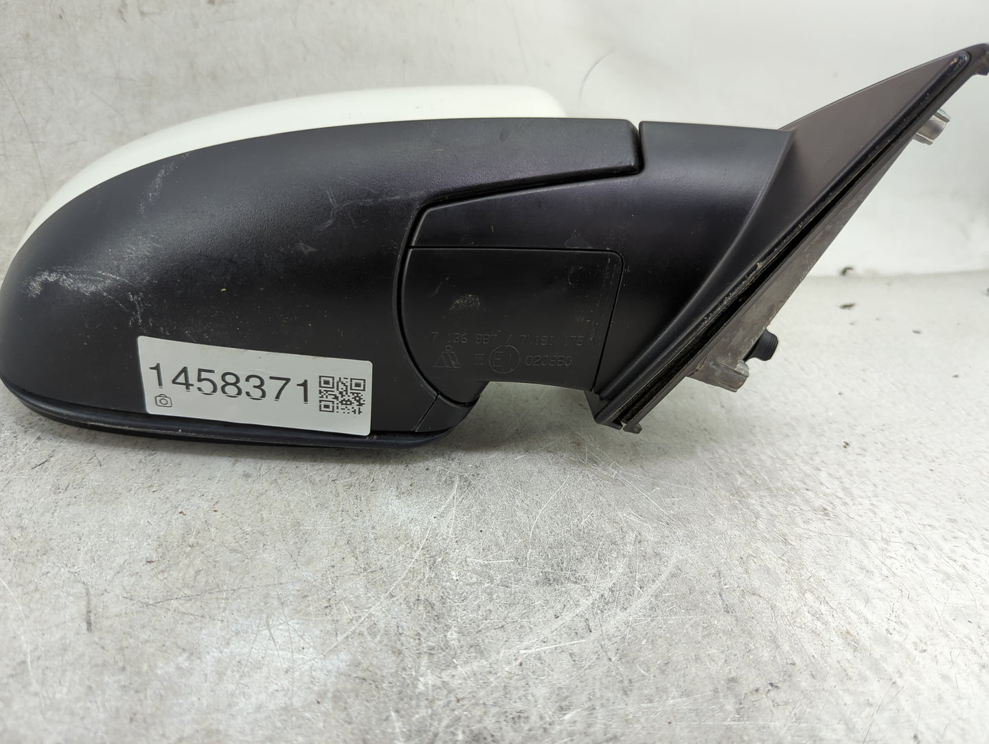 2007-2013 Bmw X5 Passenger Side View Mirror - Right Door Mirror OEM Used - Oemusedautoparts1.com