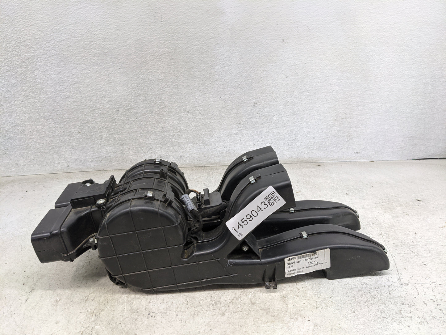 2007-2013 Bmw X5 Heater AC Blower Motor P/N:6411-6947554-09 8450 6928461-03 Fits Fits 2007 2008 2009 2010 2011 2012 2013 OEM