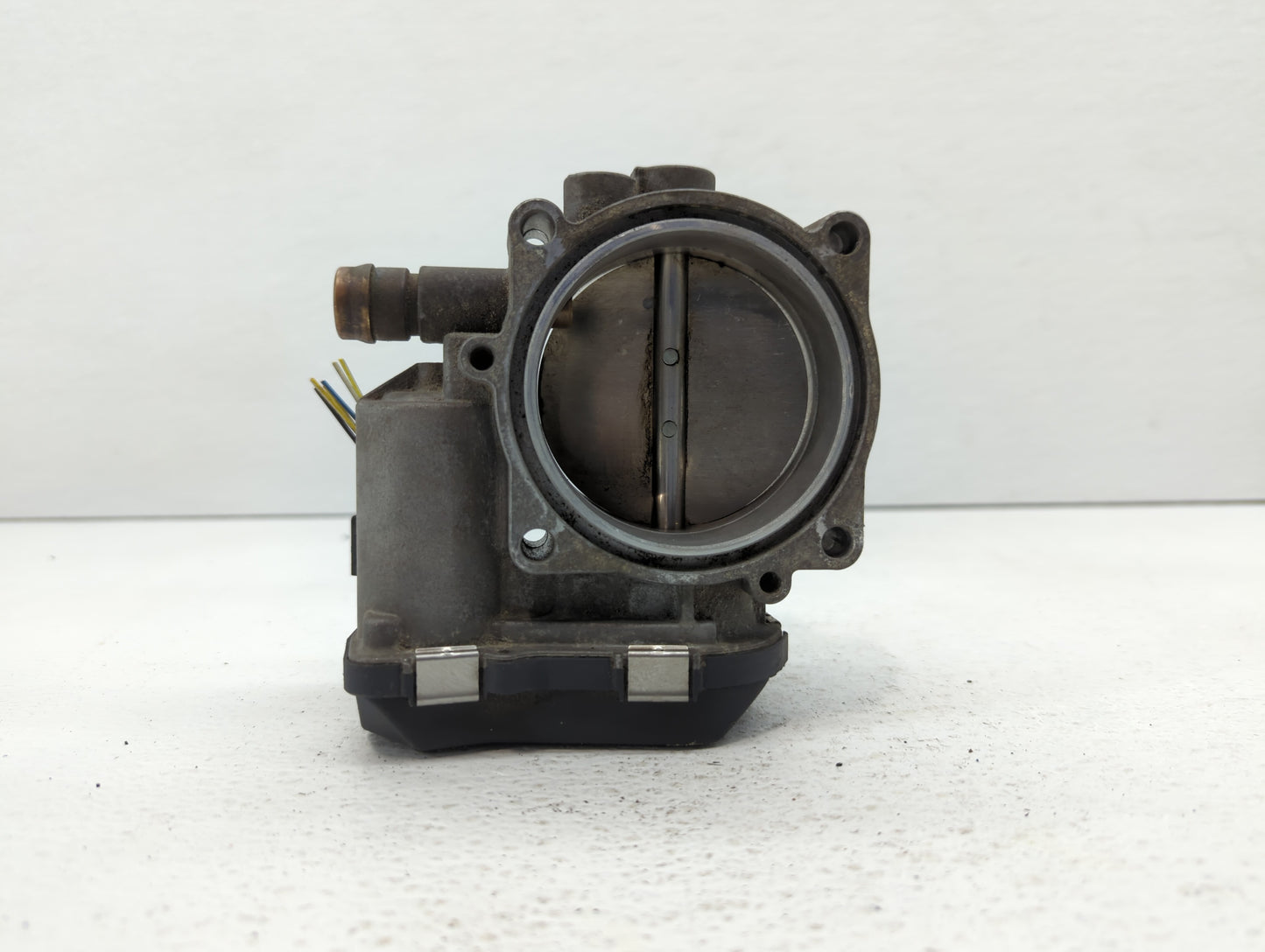 2011-2018 Bmw X5 Throttle Body P/N:1354 7597871-02 1354 7597871-01 Fits OEM Used Auto Parts - Oemusedautoparts1.com