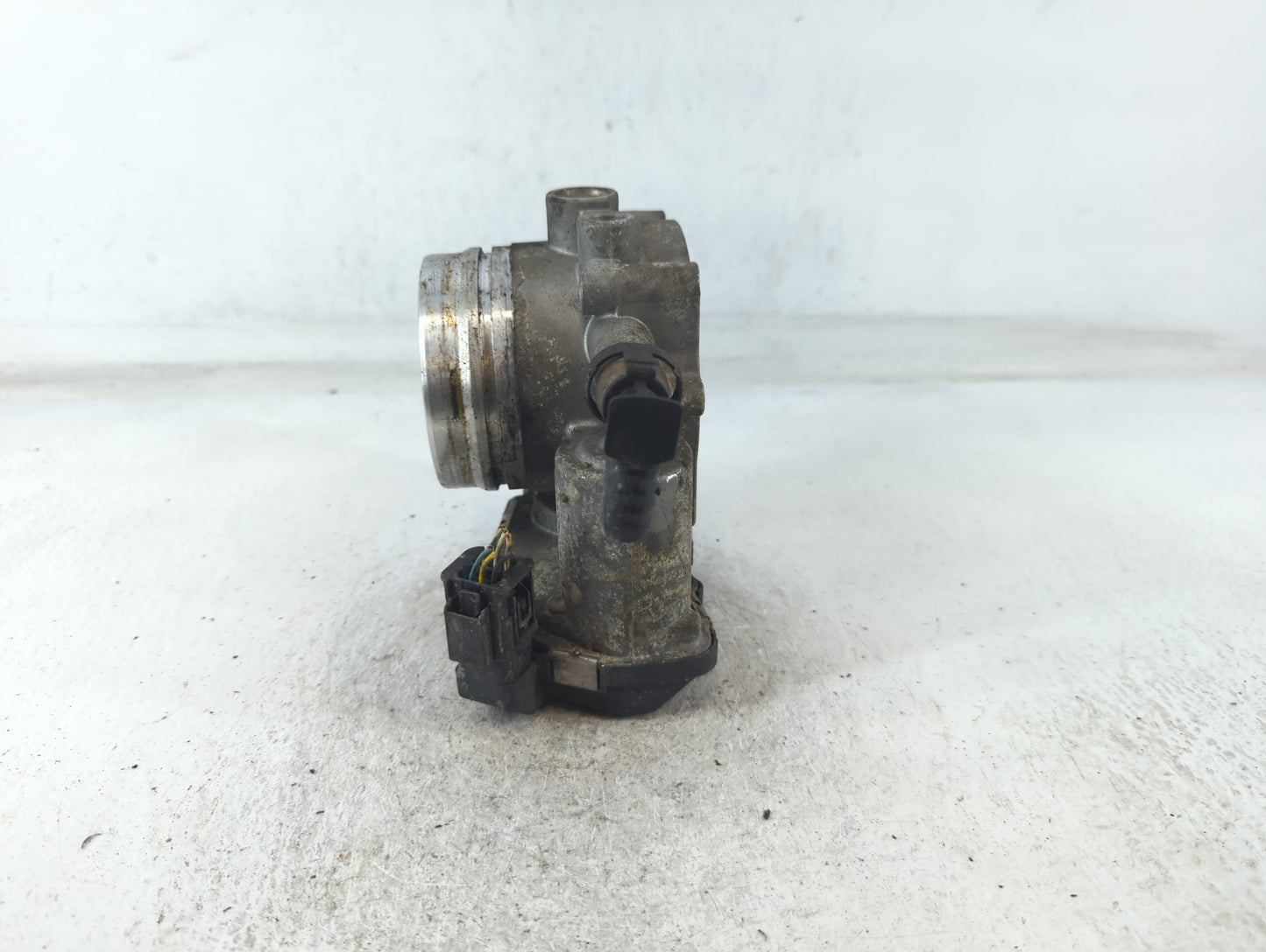 2011-2018 Bmw X5 Throttle Body P/N:1354 7597871-01 Fits Fits 2010 2011 2012 2013 2014 2015 2016 2017 2018 2019 2020 OEM Used