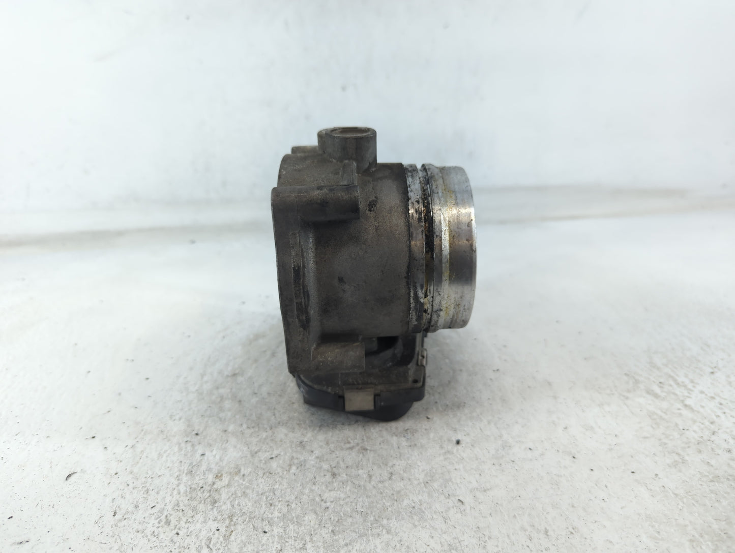 2011-2018 Bmw X5 Throttle Body P/N:1354 7597871-01 Fits Fits 2010 2011 2012 2013 2014 2015 2016 2017 2018 2019 2020 OEM Used