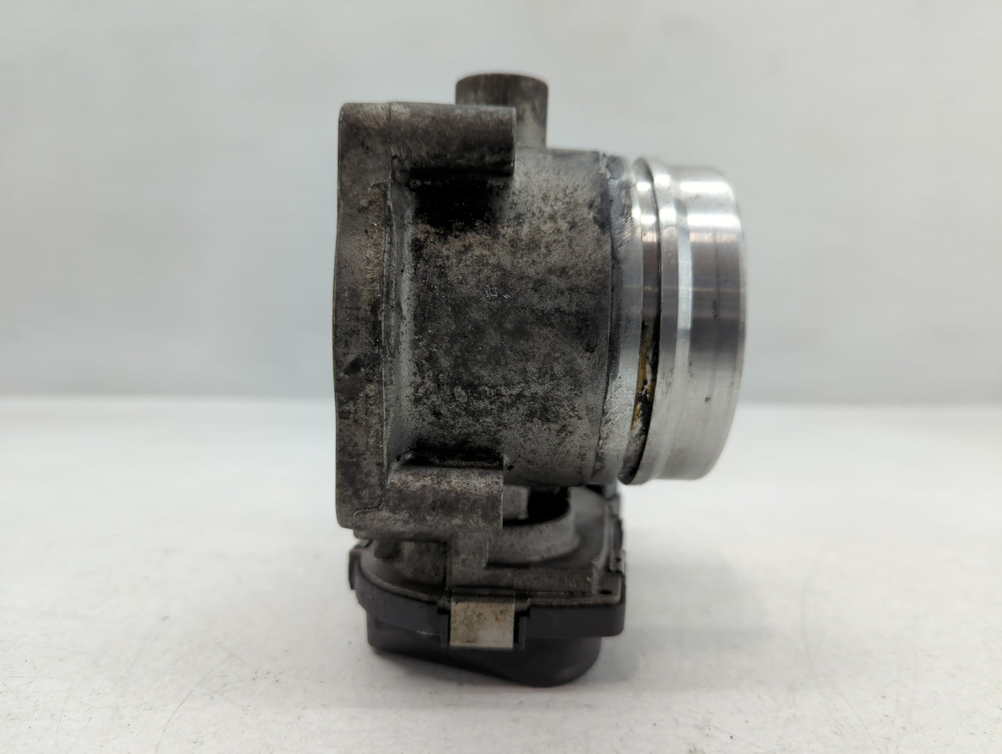 2011-2018 Bmw X5 Throttle Body P/N:1354 7597871-01 Fits Fits 2010 2011 2012 2013 2014 2015 2016 2017 2018 2019 2020 OEM Used