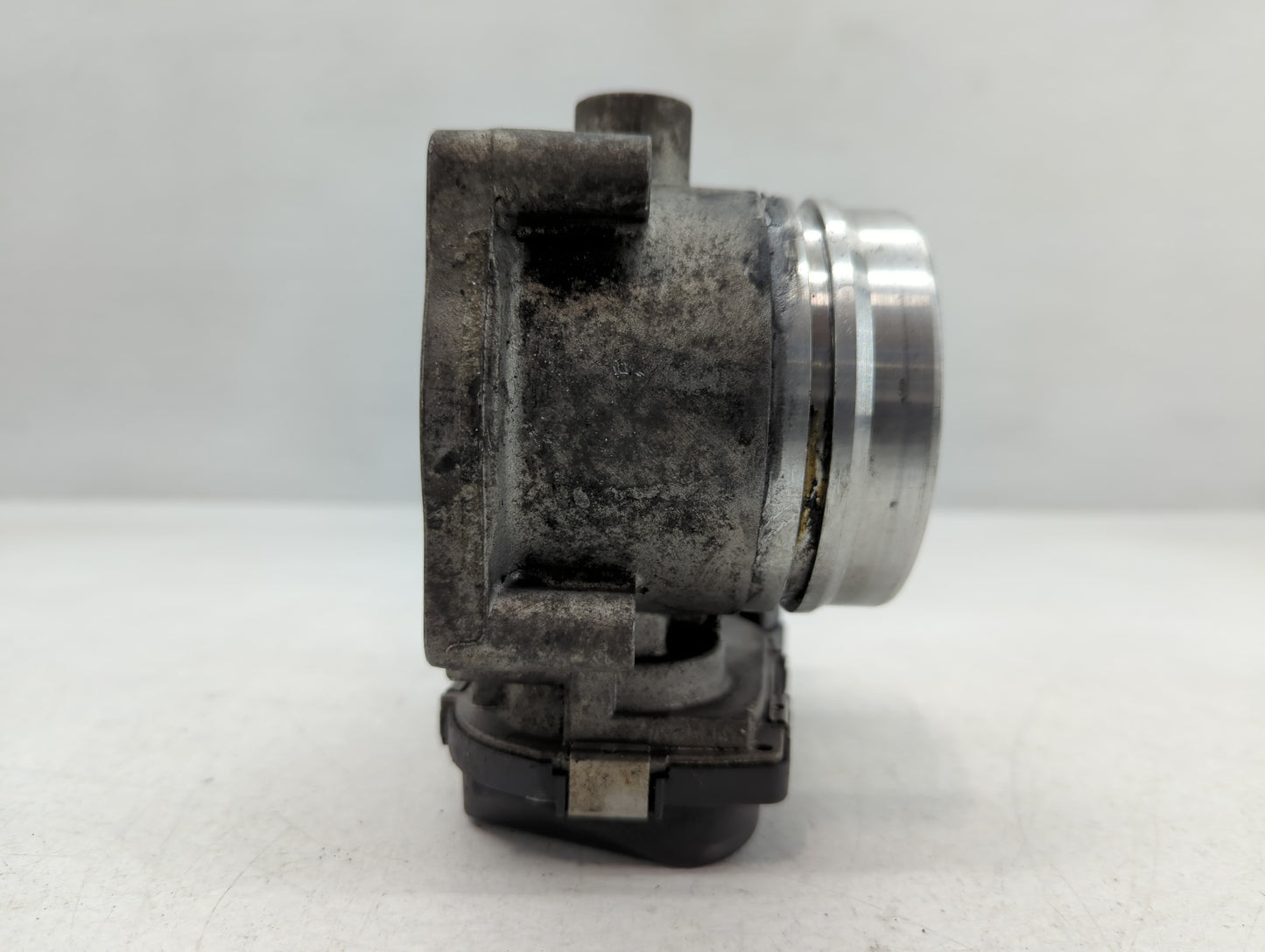 2011-2018 Bmw X5 Throttle Body P/N:1354 7597871-01 Fits Fits 2010 2011 2012 2013 2014 2015 2016 2017 2018 2019 2020 OEM Used