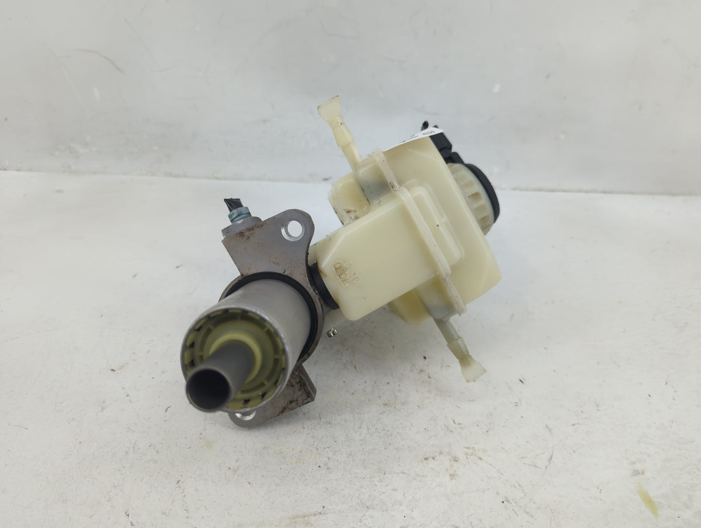 2008-2019 Bmw X6 Brake Master Cylinder - Oemusedautoparts1.com