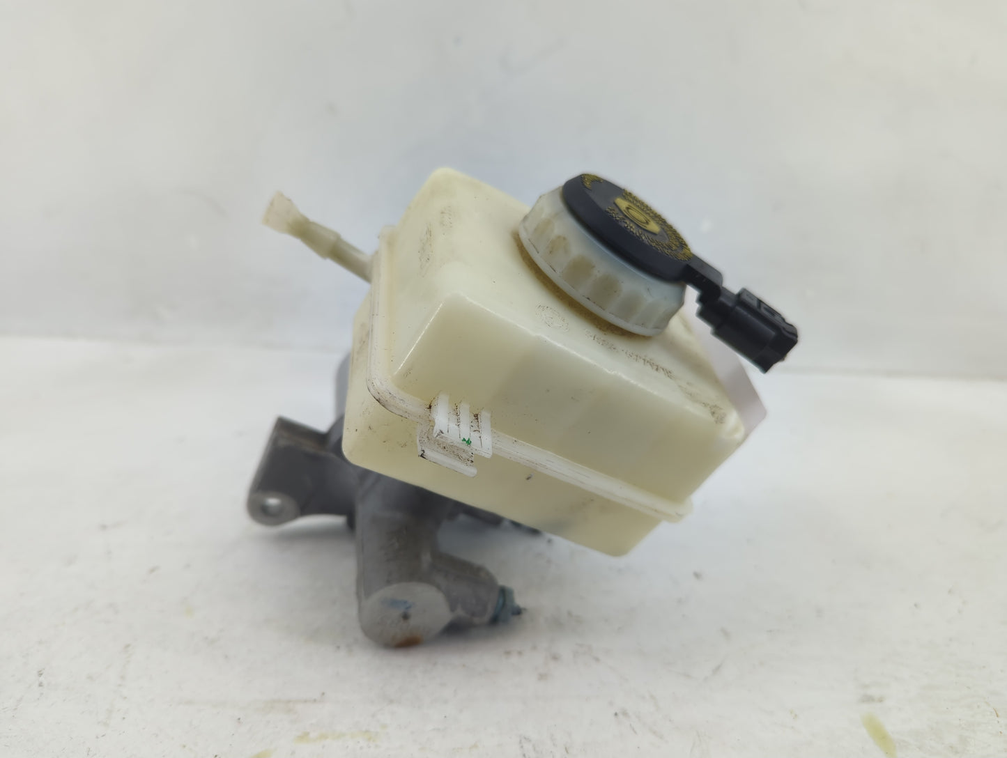 2008-2019 Bmw X6 Brake Master Cylinder - Oemusedautoparts1.com
