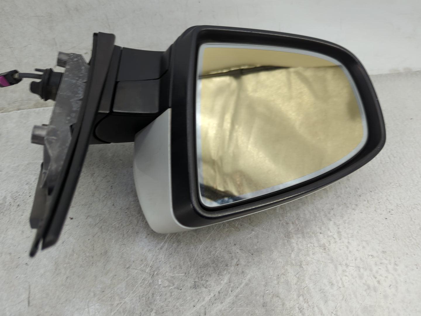 2010-2014 Bmw X6 Driver Side View Mirror - Left Door Mirror OEM Used - Oemusedautoparts1.com