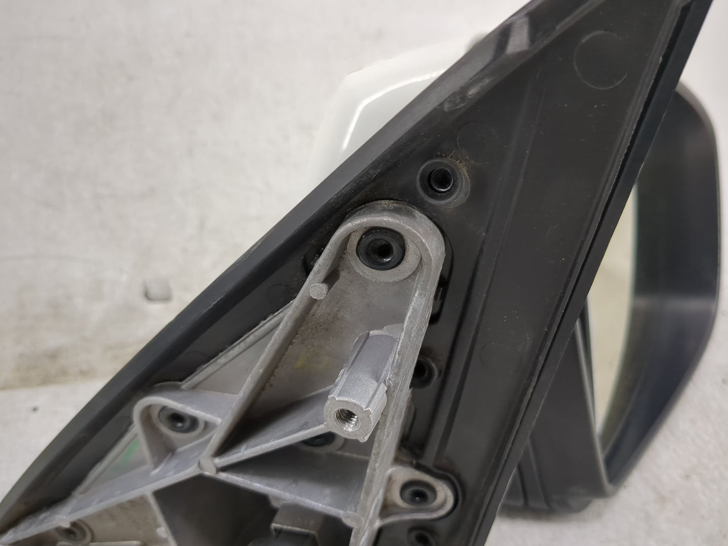 2010-2014 Bmw X6 Passenger Side View Mirror - Right Door Mirror OEM Used - Oemusedautoparts1.com