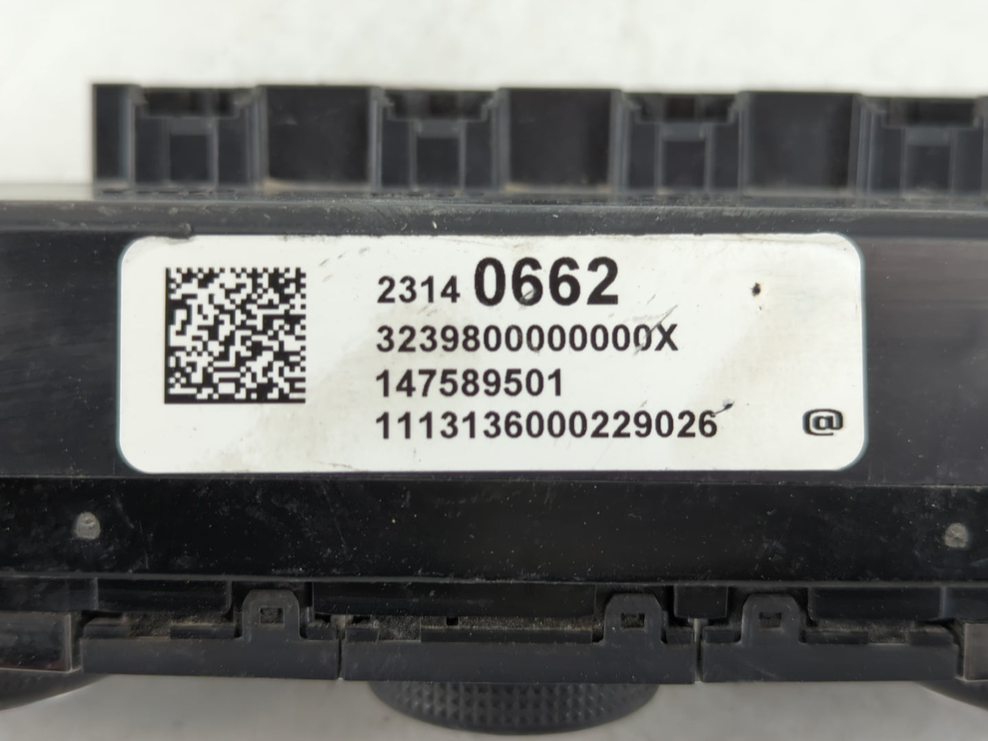 2013 Buick Enclave Climate Control Module Temperature AC/Heater Replacement P/N:23140662 Fits OEM Used Auto Parts - Oemuseda