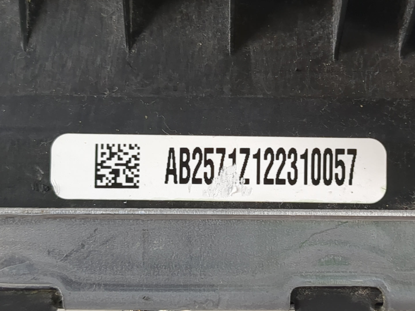 2008-2017 Buick Enclave Air Bag Driver Left Steering Wheel Mounted Fits Fits 2008 2009 2010 2011 2012 2013 2014 2015 2016 20