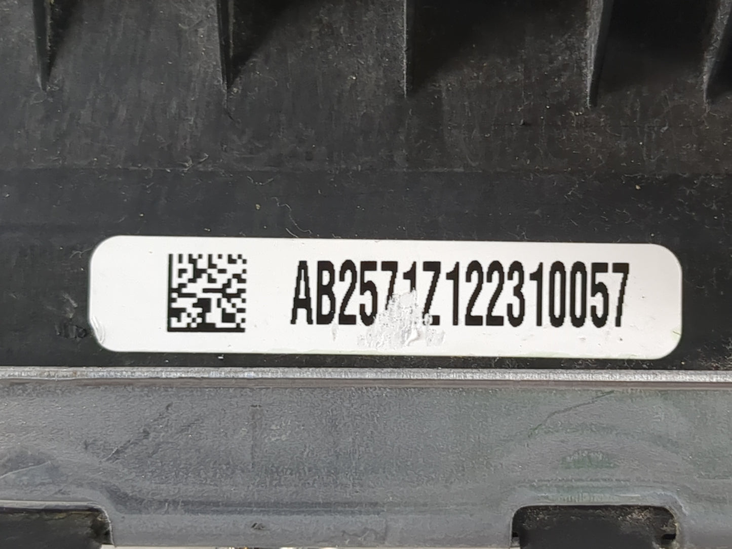2008-2017 Buick Enclave Air Bag Driver Left Steering Wheel Mounted Fits Fits 2008 2009 2010 2011 2012 2013 2014 2015 2016 20