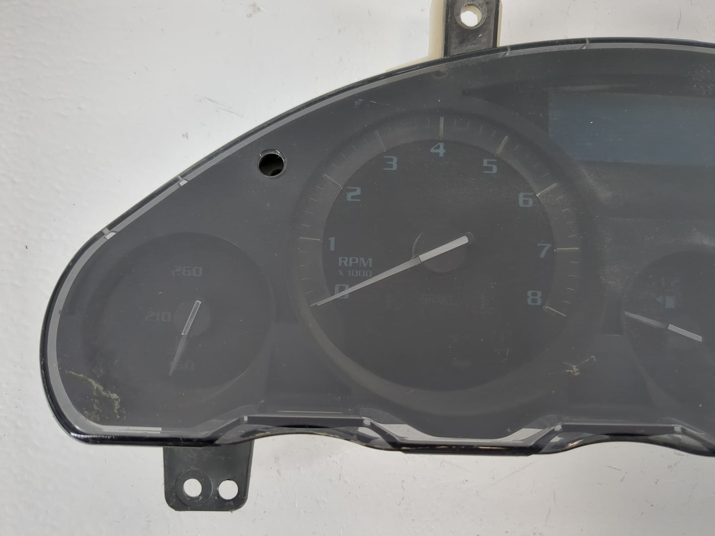 2013 Buick Enclave Instrument Cluster Speedometer Gauges P/N:1370166 Fits OEM Used Auto Parts - Oemusedautoparts1.com