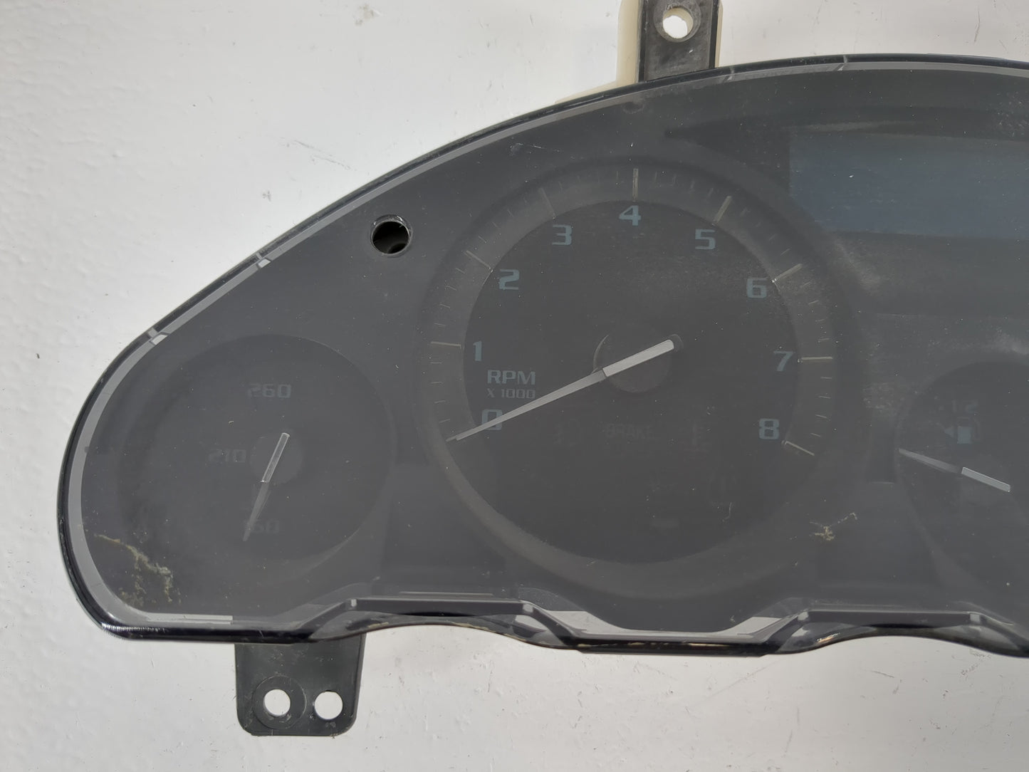 2013 Buick Enclave Instrument Cluster Speedometer Gauges P/N:1370166 Fits OEM Used Auto Parts - Oemusedautoparts1.com
