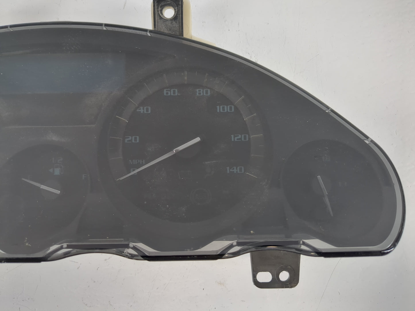 2013 Buick Enclave Instrument Cluster Speedometer Gauges P/N:1370166 Fits OEM Used Auto Parts - Oemusedautoparts1.com