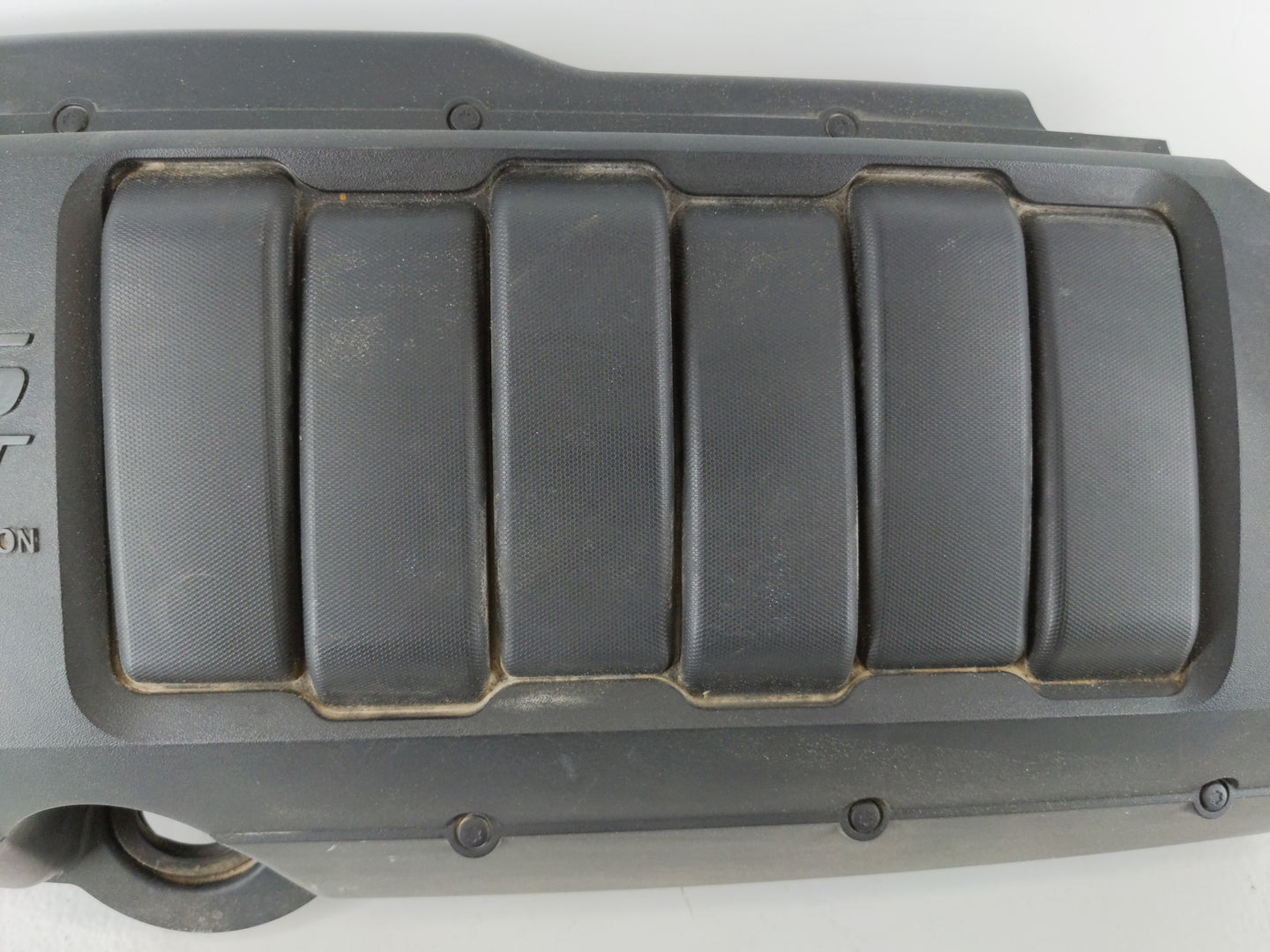 2013 Buick Enclave Engine Cover - Oemusedautoparts1.com