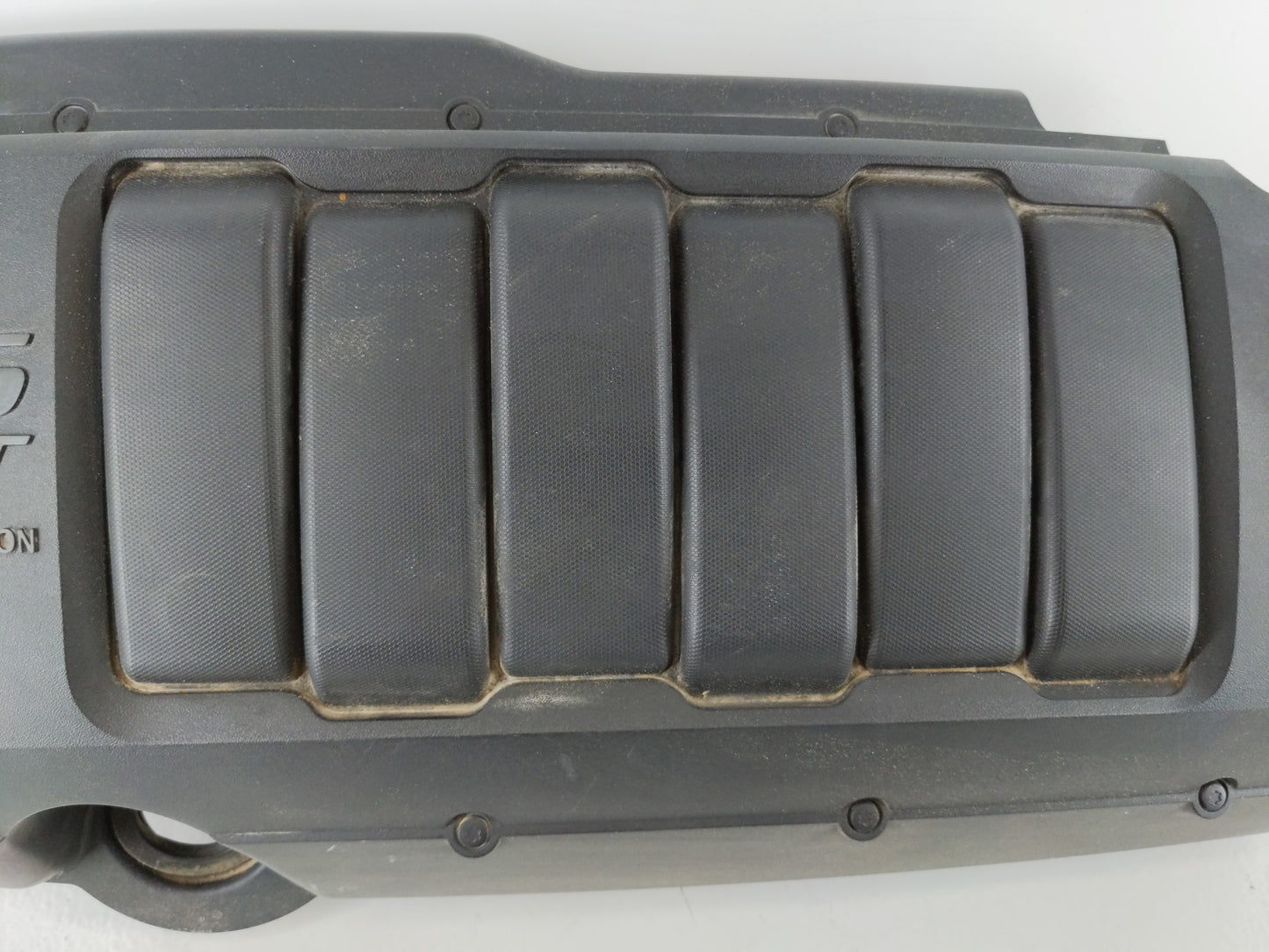 2013 Buick Enclave Engine Cover - Oemusedautoparts1.com