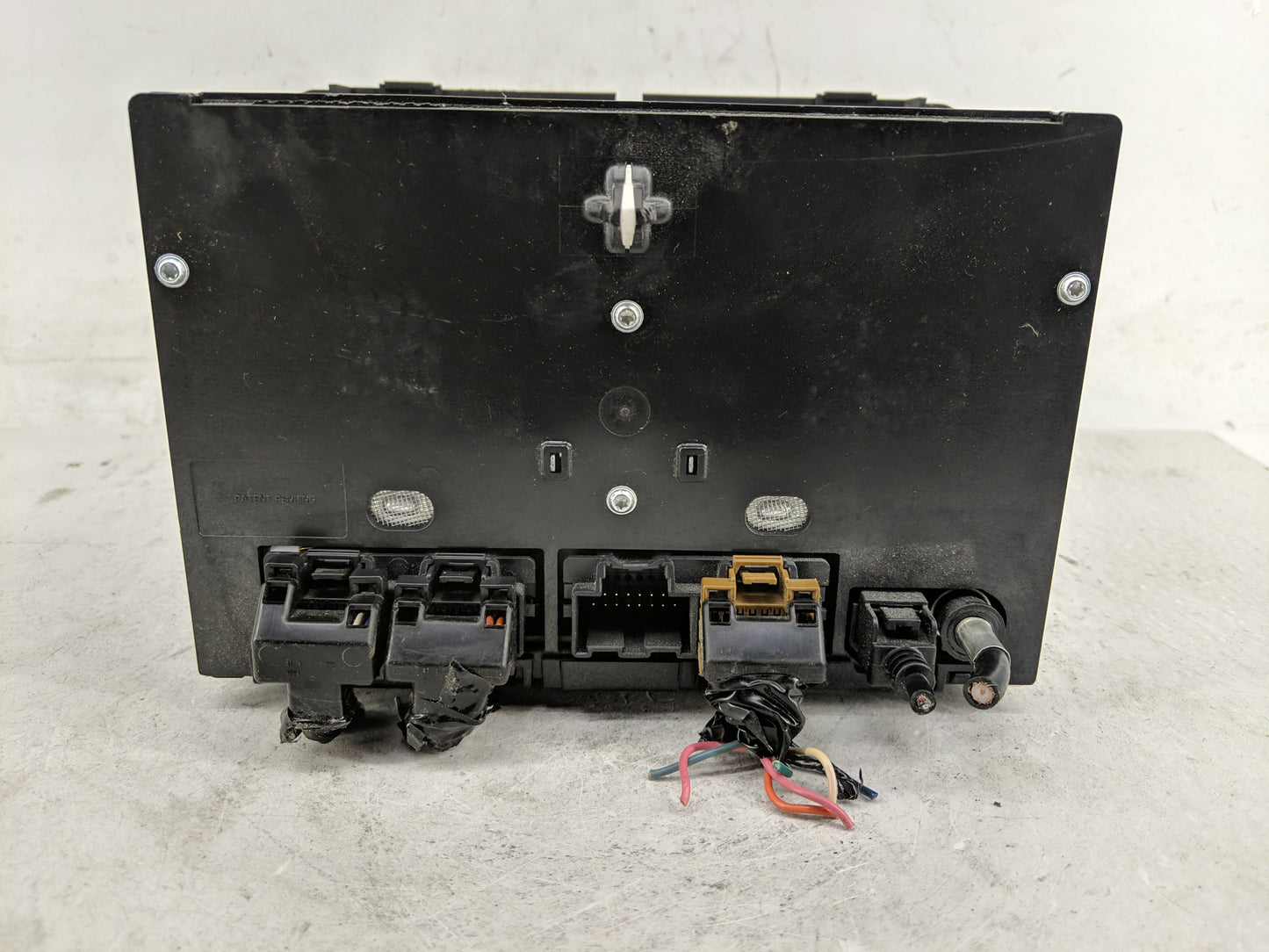 2013-2014 Buick Enclave Radio AM FM Cd Player Receiver Replacement P/N:23130123 Fits Fits 2013 2014 OEM Used Auto Parts - Oe