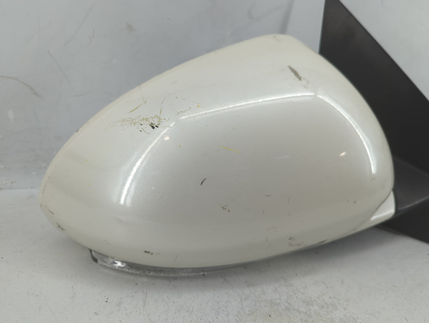 2013-2017 Buick Enclave Passenger Side View Mirror - Right Door Mirror OEM Used - Oemusedautoparts1.com
