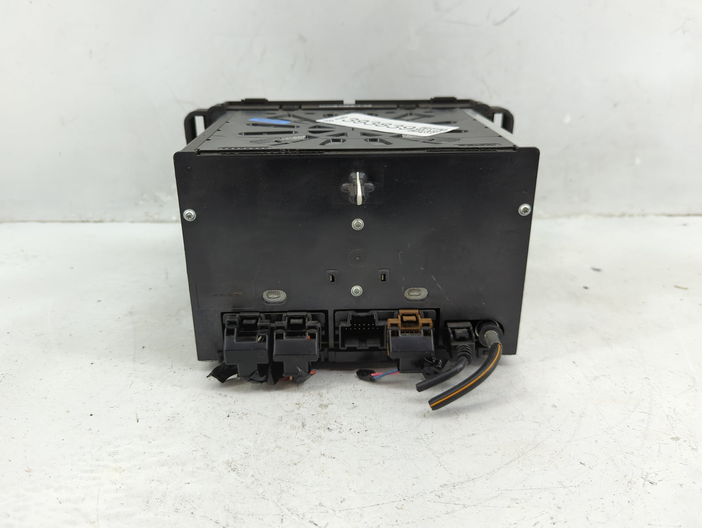 2013 Buick Enclave Radio AM FM Cd Player Receiver Replacement P/N:23162866 Fits OEM Used Auto Parts - Oemusedautoparts1.com