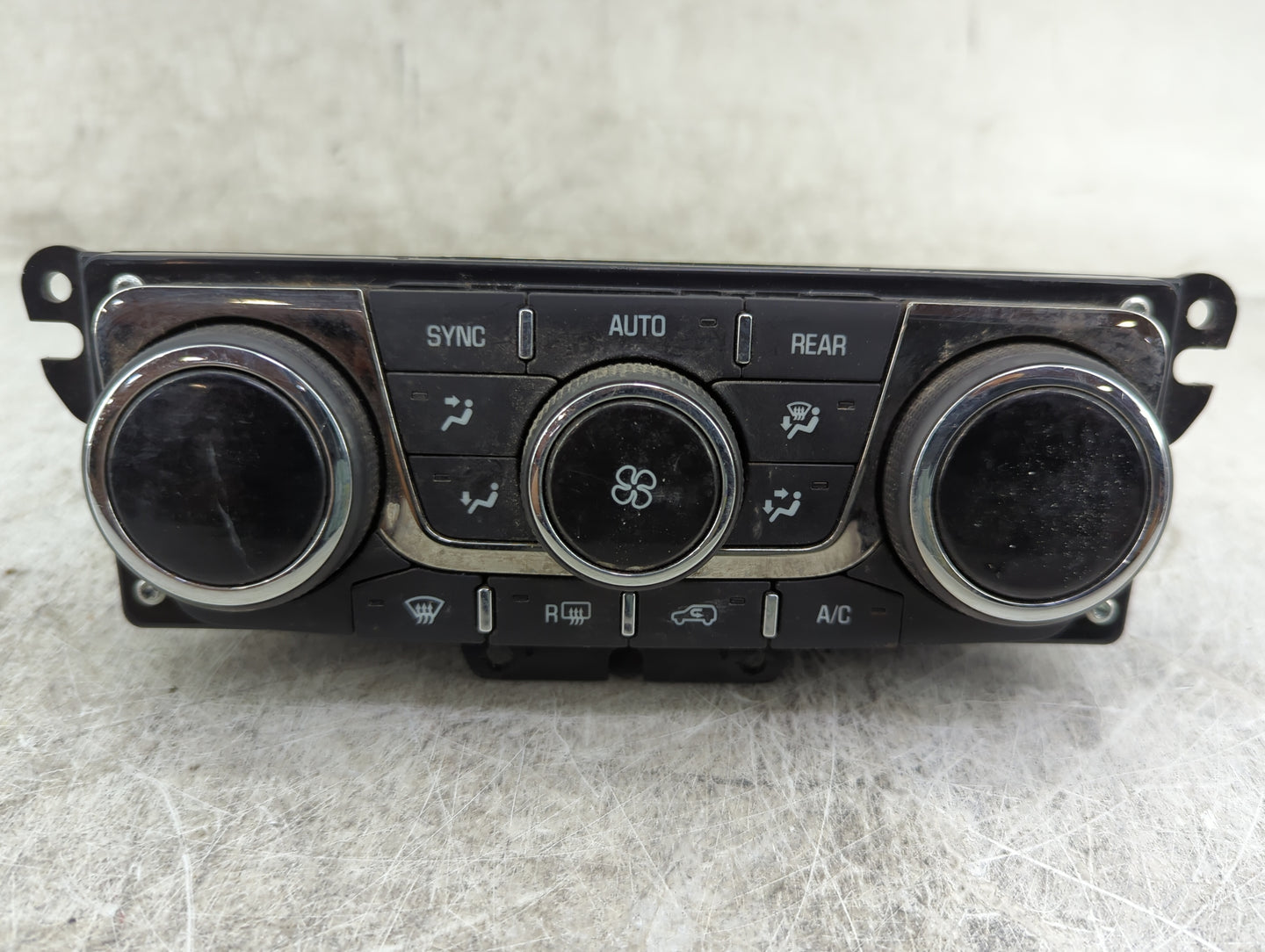 2013 Buick Enclave Climate Control Module Temperature AC/Heater Replacement P/N:23120467 323980000000X, 1475895O1 Fits OEM U