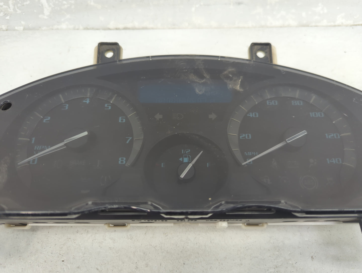 2013 Buick Enclave Instrument Cluster Speedometer Gauges P/N:1370166 855075 Fits OEM Used Auto Parts - Oemusedautoparts1.com