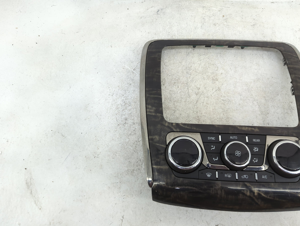 2013 Buick Enclave Climate Control Module Temperature AC/Heater Replacement P/N:22935748 Fits OEM Used Auto Parts - Oemuseda