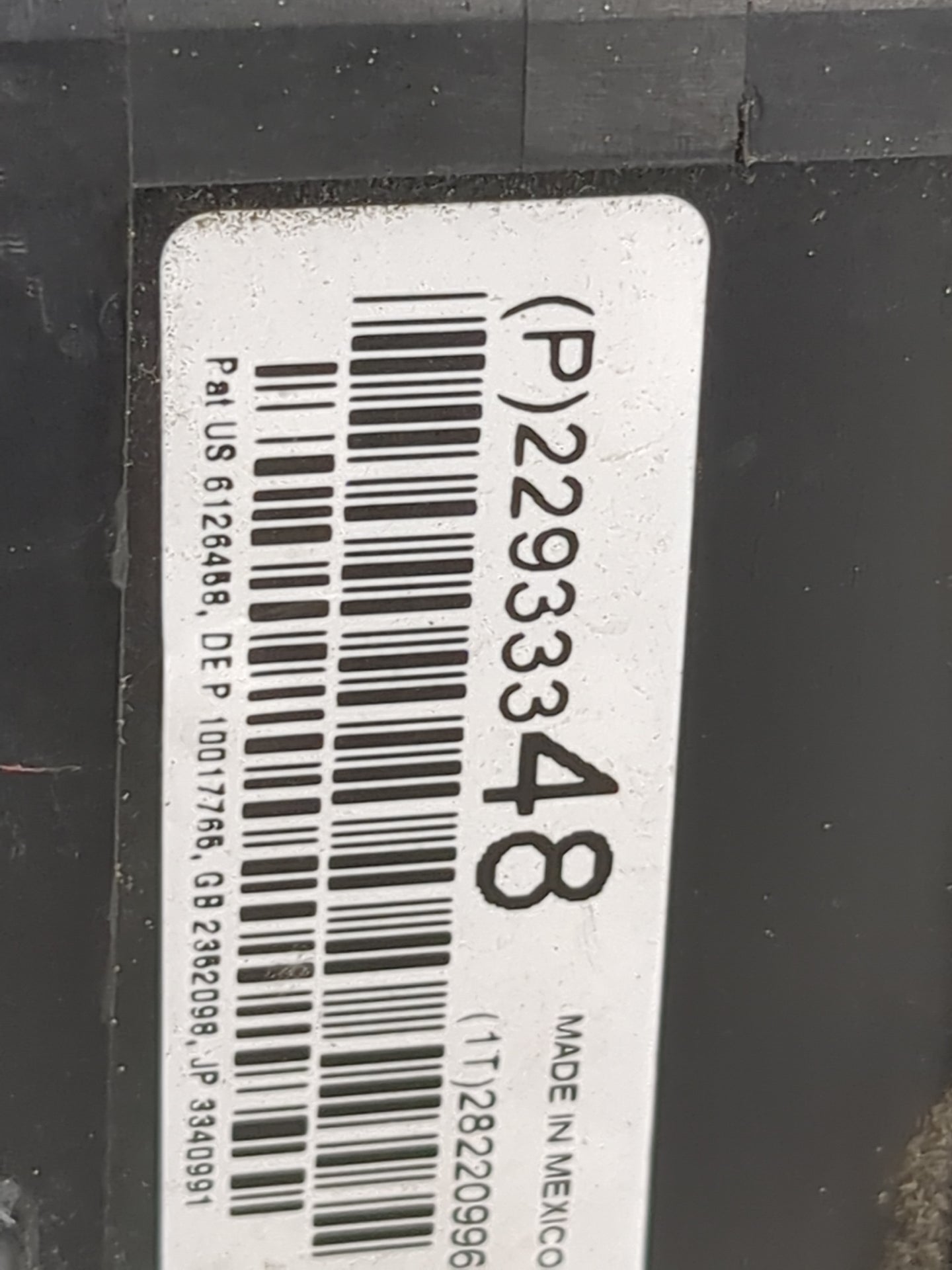 2013-2014 Buick Enclave Fusebox Fuse Box Panel Relay Module P/N:22933348 28220996 Fits Fits 2013 2014 OEM Used Auto Parts - 