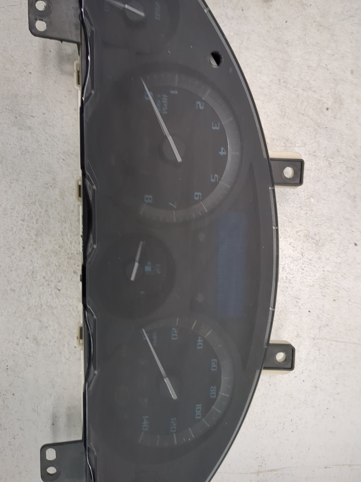 2013 Buick Enclave Instrument Cluster Speedometer Gauges P/N:1370166 655075 Miles:65K Fits OEM Used Auto Parts - Oemusedauto