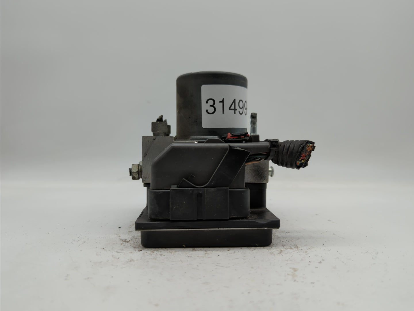 2012-2017 Buick Enclave ABS Pump Control Module Replacement P/N:2822156 22912779 Fits Fits 2012 2013 2014 2015 2016 2017 OEM